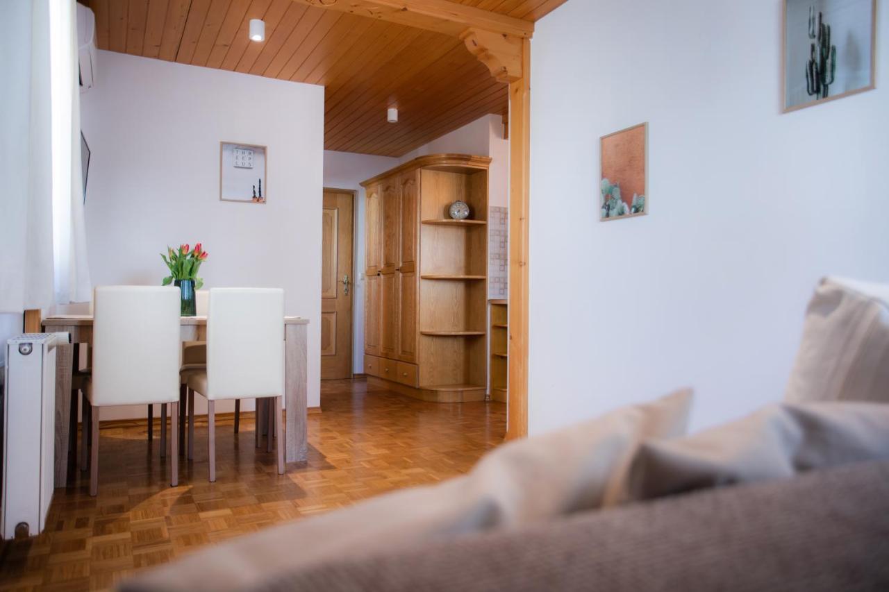 Holiday Lake Apartment Bled